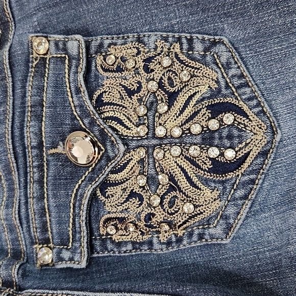 L.A. Idol Boot Cut Rhinestone Distressed Skinny Long Tall Jeans (Size 9 - 31x34) - Picture 10 of 15